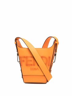 Fendi сумка-ведро с тисненым логотипом