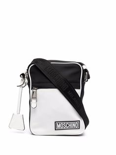 Moschino сумка через плечо с нашивкой-логотипом