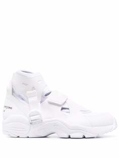 Nike кроссовки Carnivore с логотипом