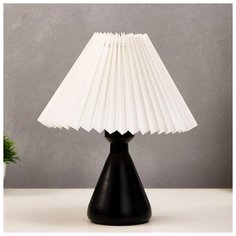 Лампа настольная Risalux E27, 40 Вт, черный, 25*25*27 см