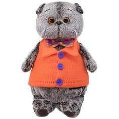 Мягкая игрушка Basik&Co Кот Басик в вязаном жилете 25 см