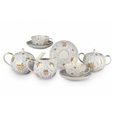 Сервиз чайный. Дулёвский фарфоровый завод. Форма Тюльпан. Рисунок Снежинка. 15 предметов.