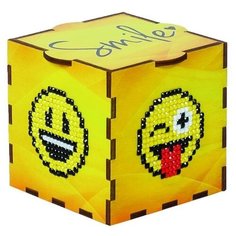 Гранни Набор алмазной вышивки Шкатулка Смайл (W0060) 7.5x7.5x7.5 см