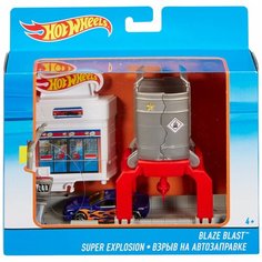 Трек Hot Wheels Взрыв на автозаправке DWK99 DWL01