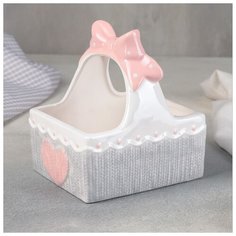 Конфетница "Тепло сердец" 13,5х11,5х15,5 см, цвет серый 4608114 Сима ленд