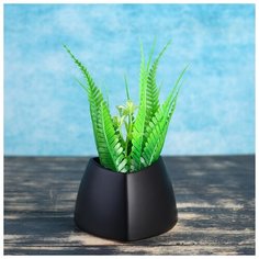 Кашпо керамическое "Треугольник" черное 8*8*6 см 4737426 Take It Easy