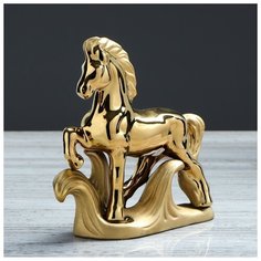 Статуэтка "Конь на траве", золотистый цвет, булат, 18 см 748990 Керамика ручной работы