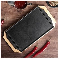 Сковорода на деревянной подставке "Прямоугольник" с ручками 35х19х3 см 3584423 Сима ленд