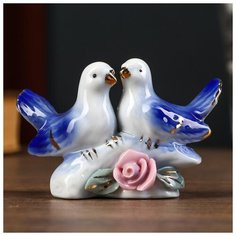 Сувенир керамика "Синие голубки на ветке с розой" 6,5х9,5х4,5 см 4825560 Сима ленд