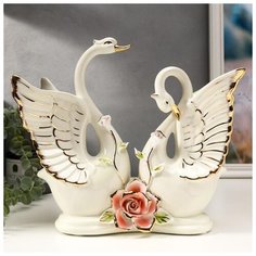 Сувенир керамика "Лебеди с розой" 25х28,5х10,5 см 5070170 Сима ленд