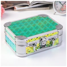 Шкатулка металлокаркас чемодан "3D треугольники" золото 8,5х23х18 см 4563387 Сима ленд