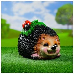 Садовая фигура "Ёж с божьей коровкой" новый 24х18х17см 659050 Хорошие сувениры