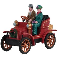 Сувенир Первый автомобиль в городе Lemax