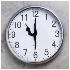 Часы настенные, серия: Классика, "Балерина", d=30 см, серебристые, плавный ход 4415627 Сима ленд