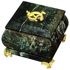 Шкатулка из змеевика со съемной крышкой, с ящерицей на крышке, на ножках КаРо