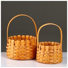 Набор корзин плетеных, секвойя, 18х12/26 см, 13,5х10,5/23 см, 2 шт., натуральный 5413432 Сима ленд