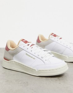 Белые кроссовки с розовой вставкой на заднике Reebok AD Court-Белый