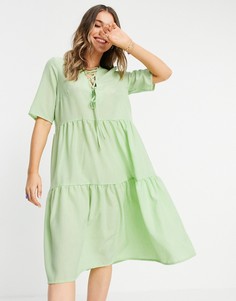 Ярусное платье миди с присборенной юбкой и шнуровкой спереди цвета васаби Lola May-Зеленый цвет