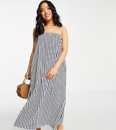Сарафан-бандо макси с карманами в сине-белую полоску ASOS DESIGN Petite-Темно-синий