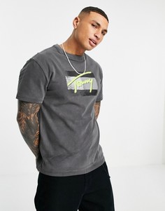 Черная футболка с логотипом в виде выцветшего флага и надписью Tommy Jeans-Черный цвет
