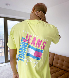 Лаймовая футболка с логотипом и фотопринтом на спине Tommy Jeans – эксклюзивно для ASOS-Зеленый цвет