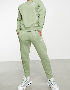 Масляно-зеленые флисовые джоггеры суженного книзу кроя Nike Club-Зеленый цвет