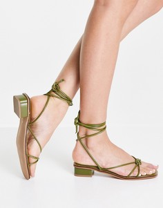 Зеленые кожаные сандалии с ремешками на плоской подошве ASOS DESIGN Fergie-Зеленый