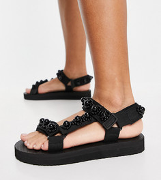Спортивные сандалии черного цвета с жемчужной отделкой Glamorous Wide Fit-Черный цвет