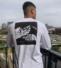 Белый лонгслив с графическим принтом гор The North Face Mountain Graphic – эксклюзивно для ASOS