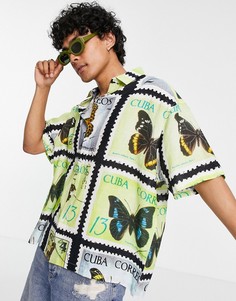 Свободная oversized-рубашка с принтом в виде открыток с бабочками ASOS DESIGN-Черный цвет