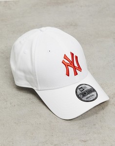 Бейсболка белого цвета с логотипом команды NY Yankees New Era 9FORTY-Белый