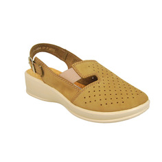 Босоножки женские Алми 43113-08004-07 коричневые 38 RU