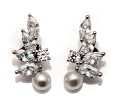 Серьги из бижутерного сплава с искусственным жемчугом/кристаллами Moon Paris MB-1705-010