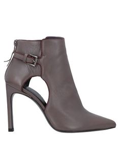 Полусапоги и высокие ботинки Stuart Weitzman