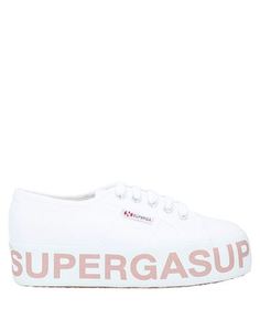 Низкие кеды и кроссовки Superga