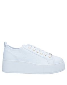 Низкие кеды и кроссовки Guess