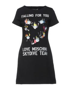 Короткое платье Love Moschino