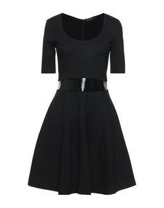 Короткое платье Guess