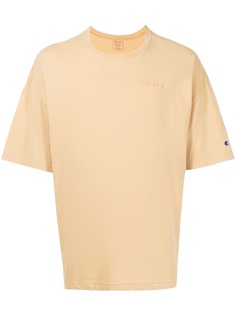 Champion футболка с вышитым логотипом
