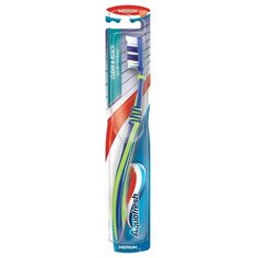 Зубная щетка Aquafresh Clean & Reach, зеленый