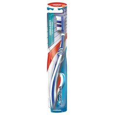 Зубная щетка Aquafresh Clean & Reach, белый