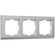 Рамка из пластика на 3 поста Stark серебряный Werkel W0031806/ Рамка на 3 поста Stark (серебряный)