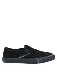 Низкие кеды и кроссовки Guess