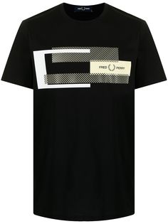 FRED PERRY футболка с графичным принтом