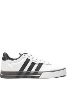 adidas кроссовки Daily 3.0