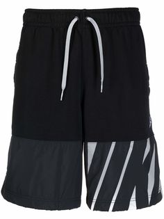 Nike спортивные шорты со вставками