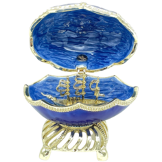 Яйцо пасхальное сувенирное корабль внутри в стиле Фаберже (Faberge Easter Egg) коллекционная интерьерная декоративная шкатулка для ювелирных украшений, бижутерии, пасха, декор, винтаж, антик, подарки, сувениры, jewelry, jewellery. Ручная работа, пьюте Keren Kopal