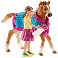 Игровой набор Schleich Девочка с жеребенком 42361