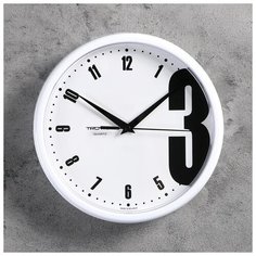 Часы настенные, серия: Классика, круглые, d=22.5 см 5005016 Тройка