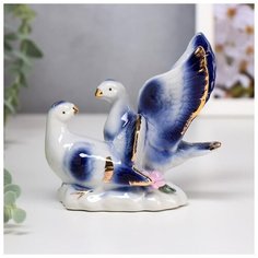 Сувенир керамика "Воркующие голуби" синие 10,5х12х7,5 см 5240669 Сима ленд